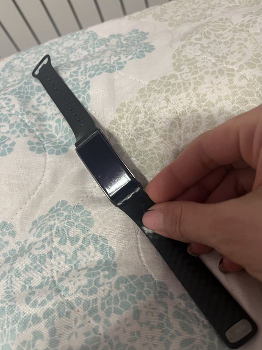 Фитнес браслет Хуавей