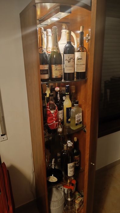 Móvel bar 175x40x40cm