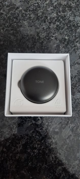 Sluchawki LG Tone Free