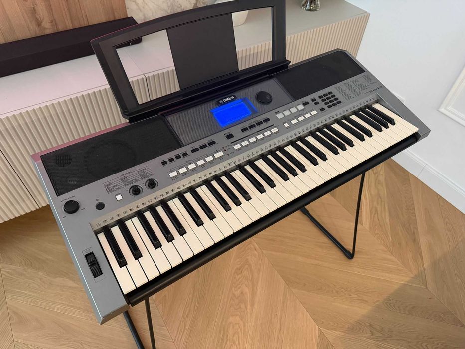Keyboard Yamaha PSR-E433 + stojak i zasilacz
