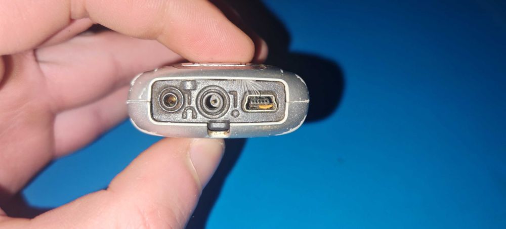 Кнопочный телефон Motorola C350