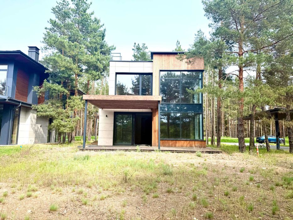 Riviera Village.  Сучасний будинок біля води у сосновому лісі  Лебедівка. Вихід на Дніпро. Газ і 25 кВт
