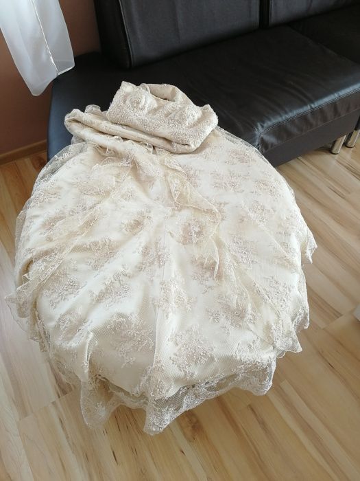 Suknia ślubna San Patrick z hiszpańskiej koronki