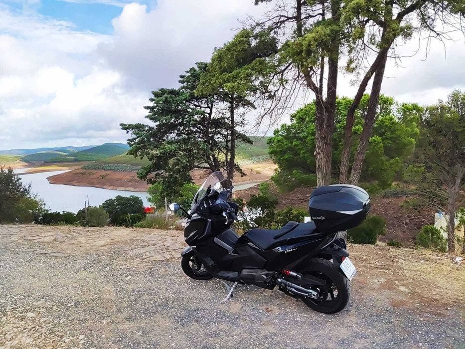 KYMCO AK 550 Premium (2023) – Como Nova | Apenas 11000 km | Algarve