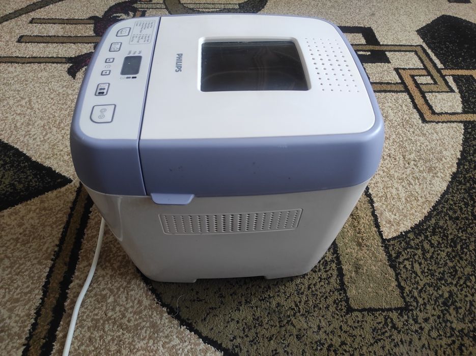 Хлібопічка продам