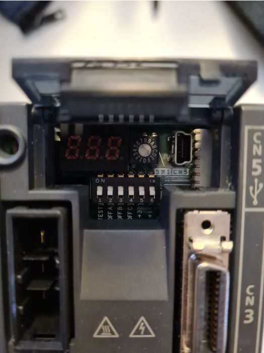 Serwowzmacniacz  mitsubishi MR-J4W2  CNC