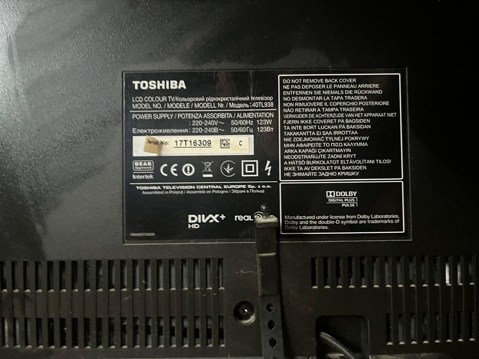 Sprzedam w pełni sprawny telewizor Toshiba 40 cali