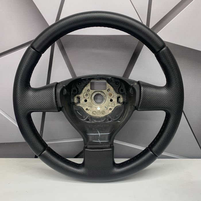 Перетянутий руль до VW Caddy Jetta Golf B6 Passat Polo на обмін