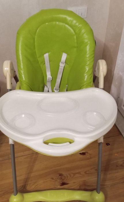 Стільчик для годування