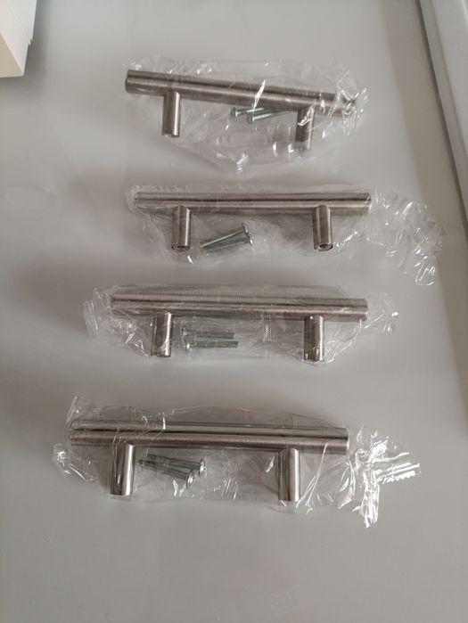 Puxadores novos cinza