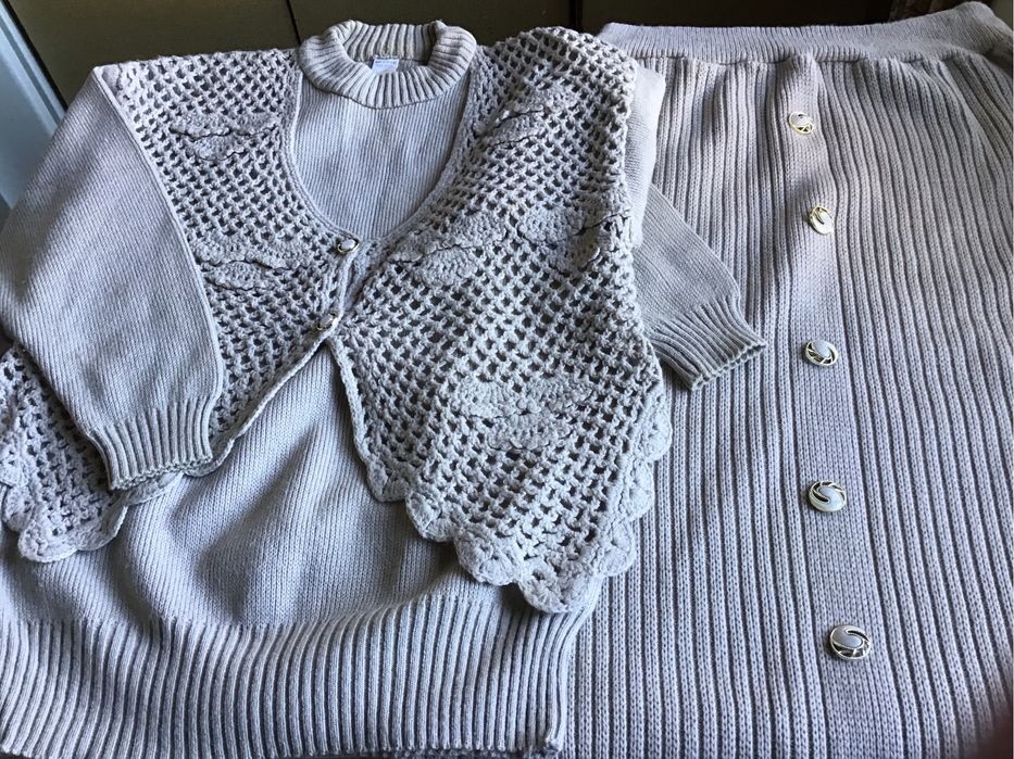 Платье шерсть , костюм , свитера размеры 46-50