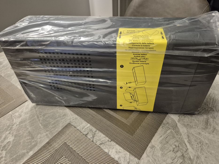 Надійний ДБЖ APC Smart-UPS SC 620VA (SC620I) для ПК/мережевого обладна