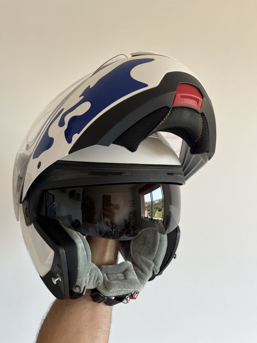 Capacete Schubert C4 c/ graficos Signature