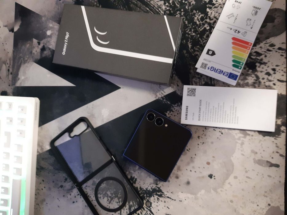 Samsung Galaxy Z Flip 7 12/256gb