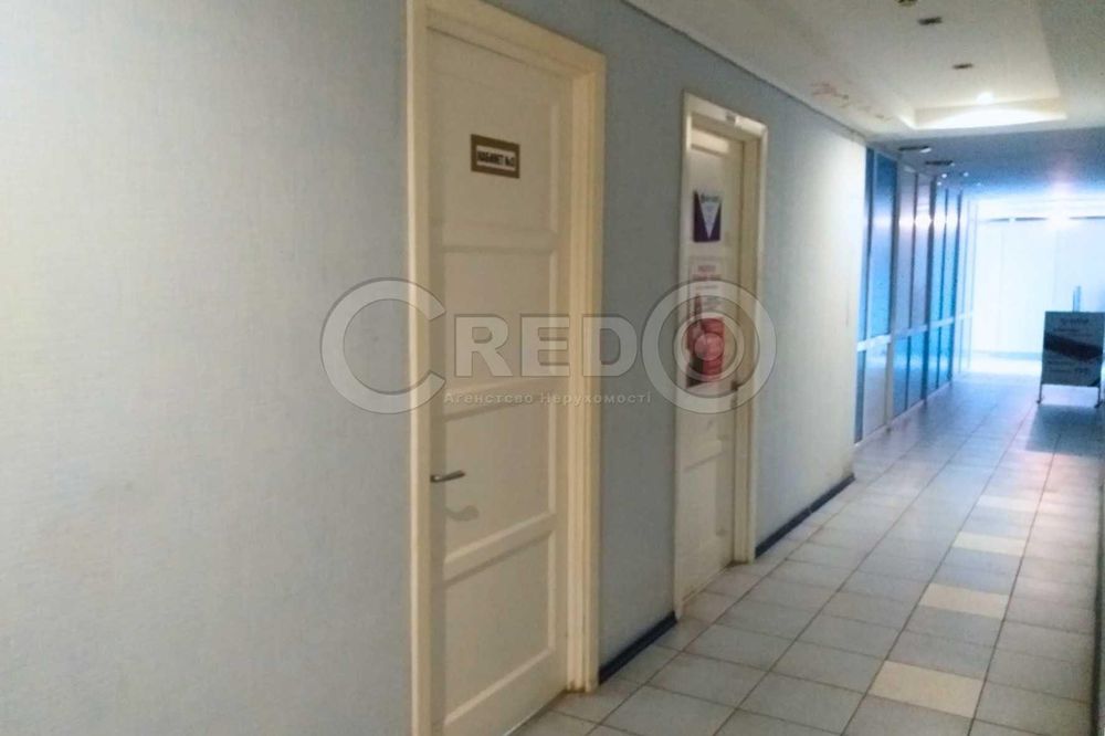 Продаж торгово-офісного приміщення, 351 кв.м