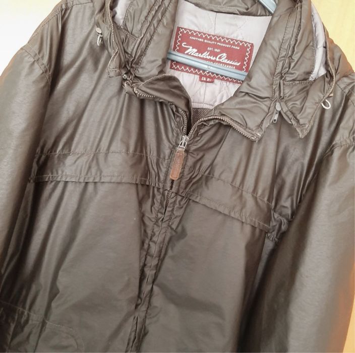 Casaco MARLBORO CLASSICS castanho impermeável e forrado