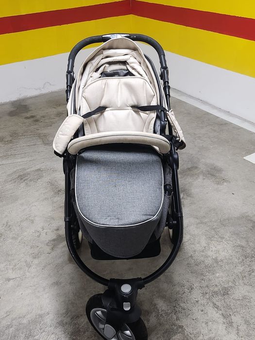 Carrinho de Bebé