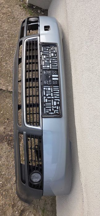 Zderzak przód Audi A4 B6 LY7R
