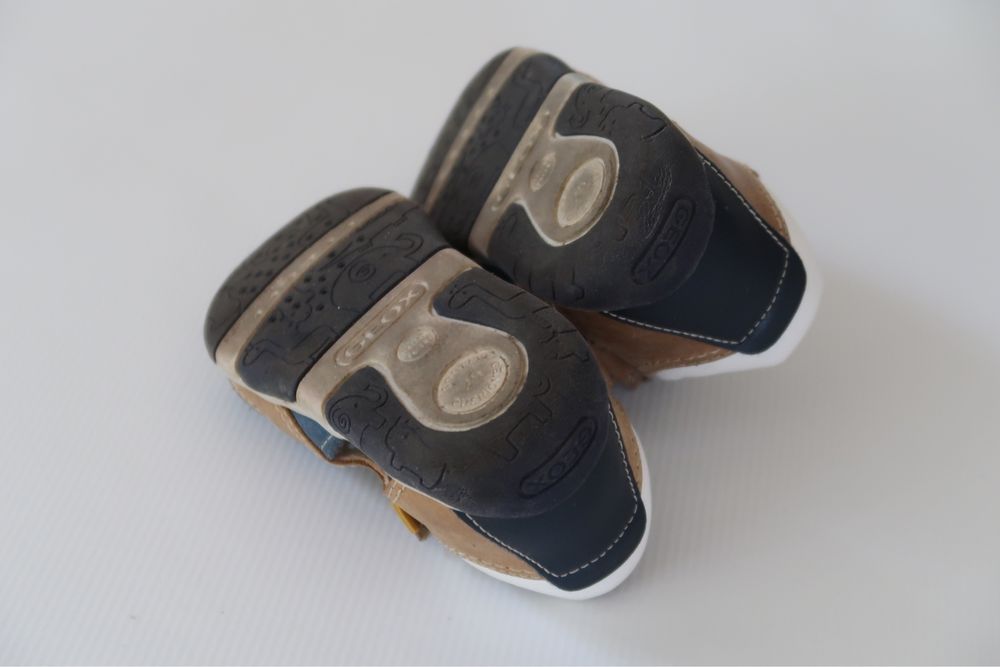 Sandały dziecięce Geox r. 25 skórzane dobry stan