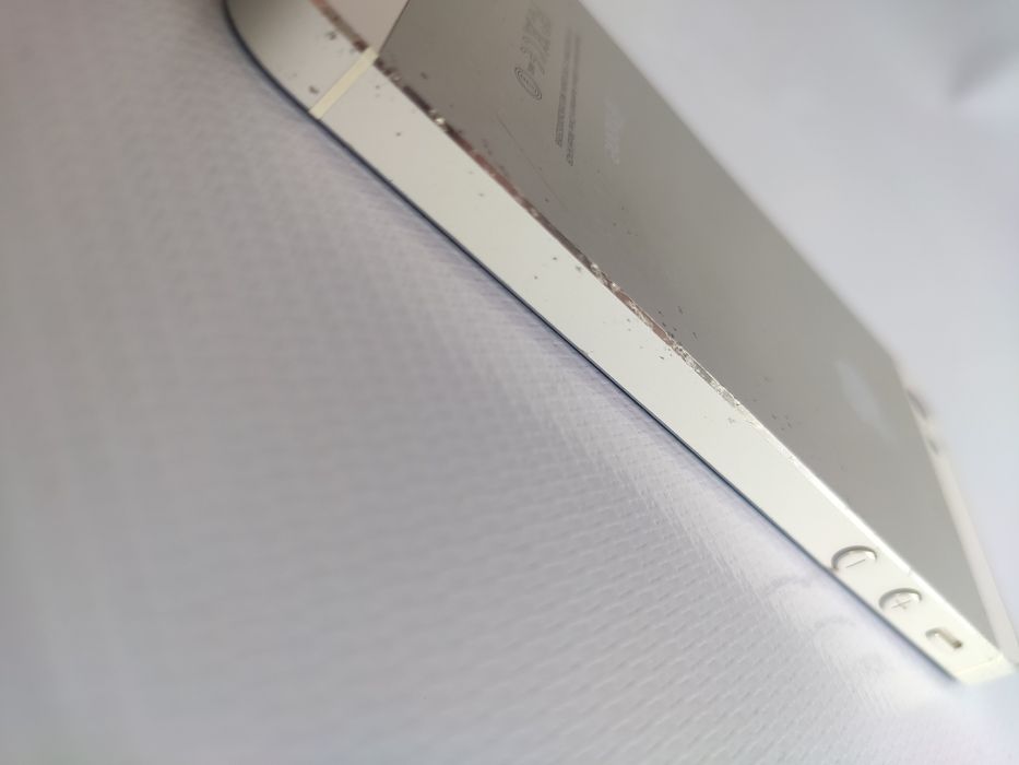 iPhone 5 Modelo A1429 para decoração, peças ou restauro