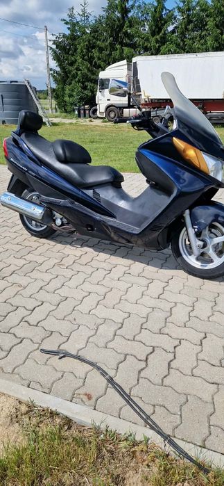 Suzuki Burgman 400