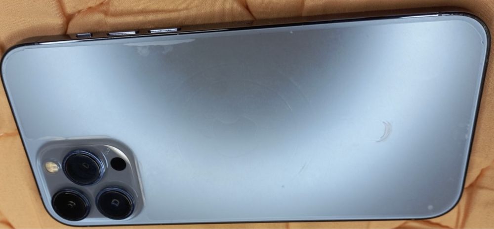 Продам айфон 13 про Max 256 ГБ