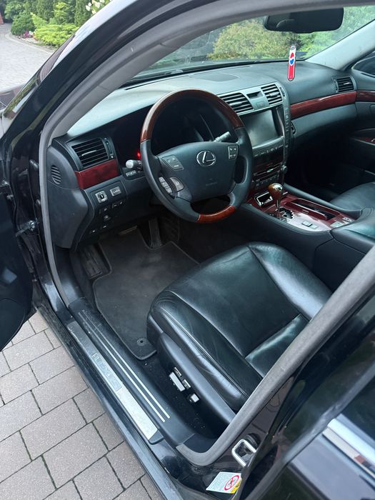 Lexus LS460 4.6B+ LPG 2008r.