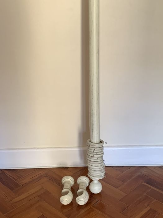 Varão  branco “décapé”