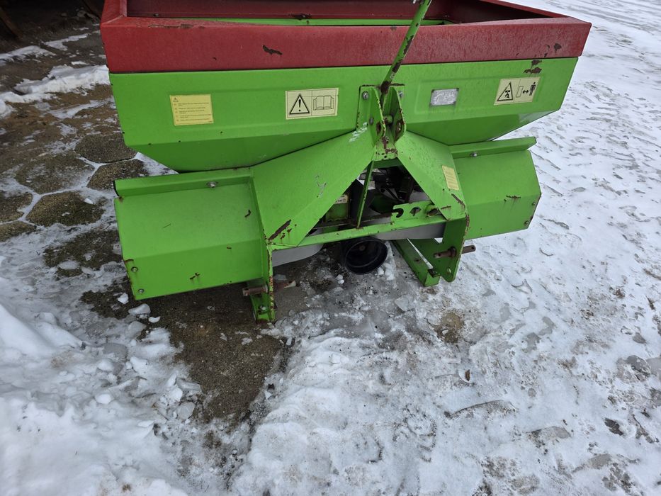 Wózek do rozsiewacza rozsiewacz rcw piast wapna unia brzeg