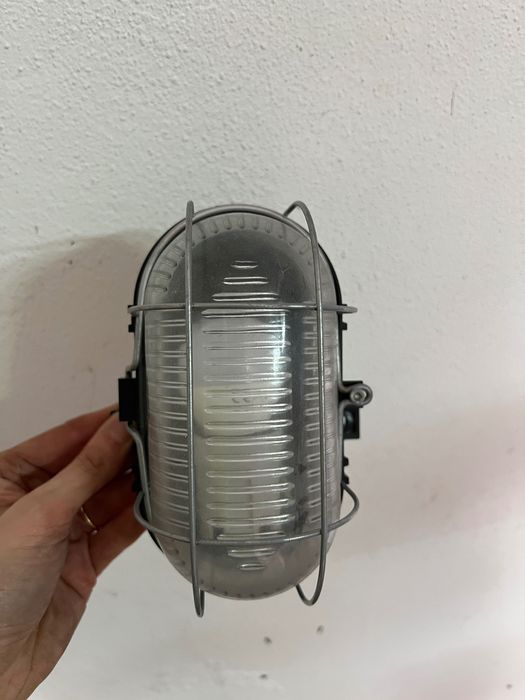 Olhos de boi / luminárias industriais – vários modelos