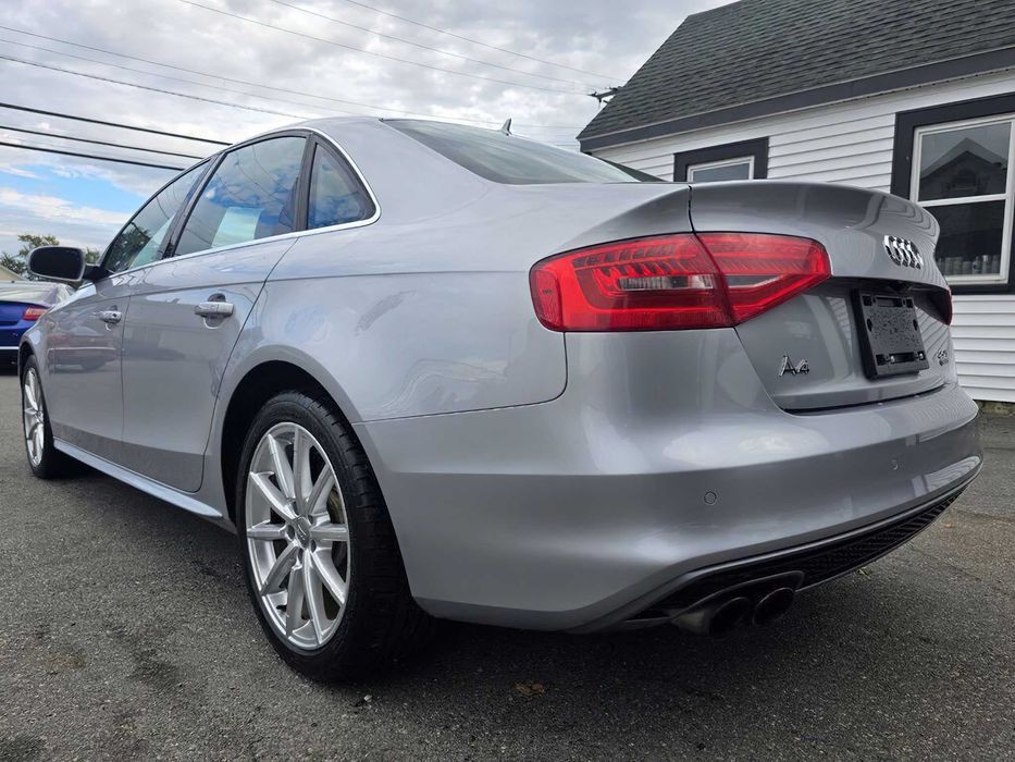 Audi A4      2015