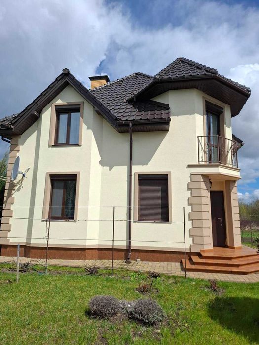 Продається будинок с.Порадівка Фастівський р-н Київська обл.