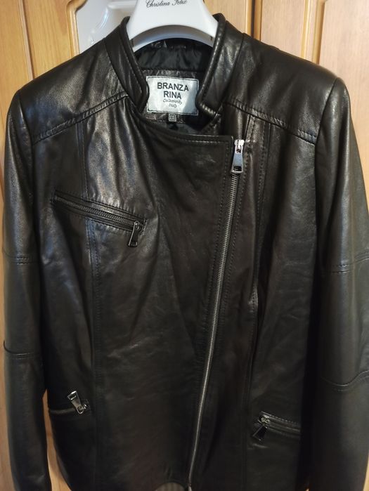 Куртка жіноча шкіряна 52розмір