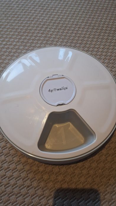 Automatyczna miska dla psa/kota