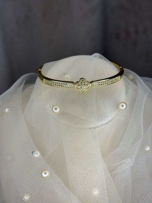 Стильна біжутерія | Нові прикраси за доступною ціною