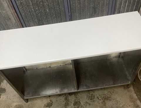 Bancada Inox com tampo de madeira