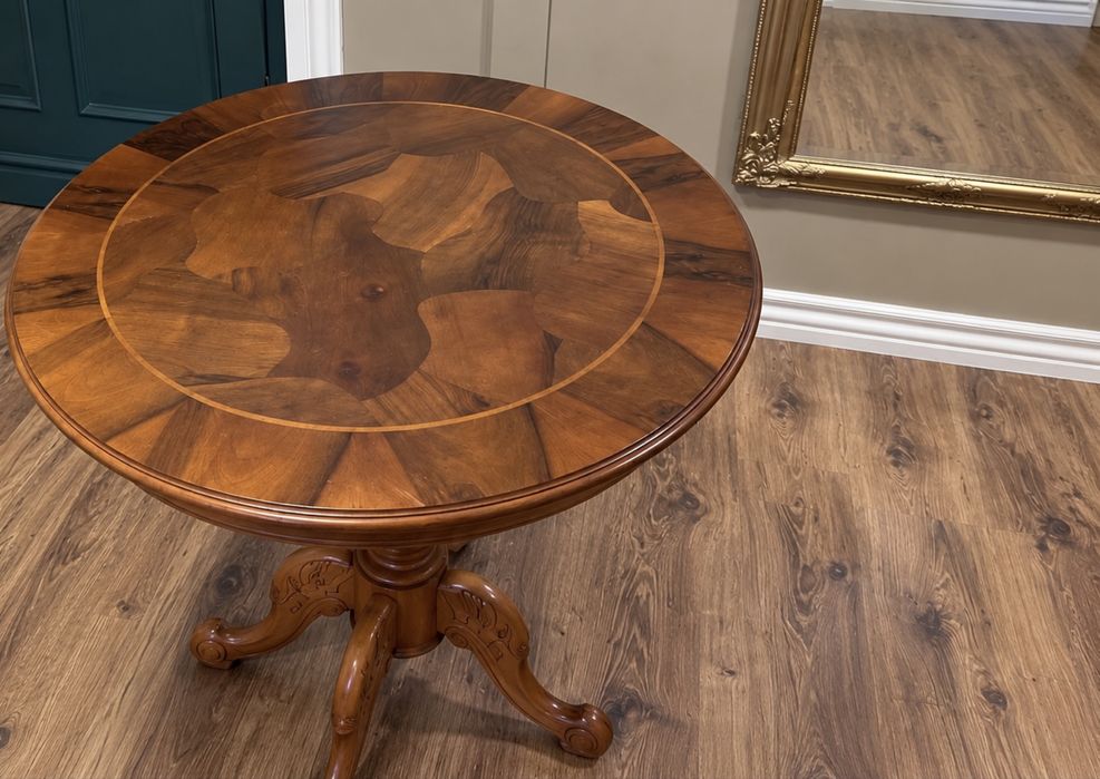 Piękny okrągły stolik vintage Ludwikowski z intarsją Ø80 cm