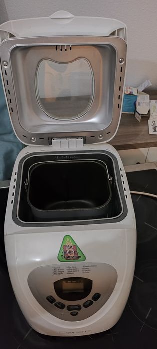 Máquina de fazer pão Clatronic