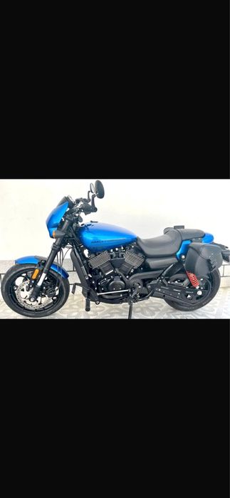 Harley Davidson 750 street Rod