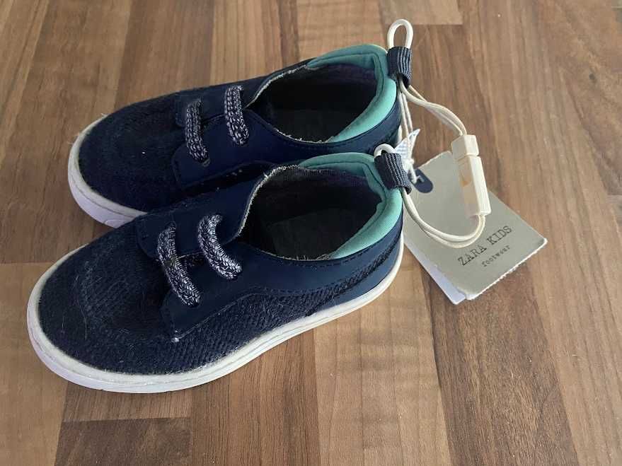 Buty/ kapcie Zara Baby r. 19