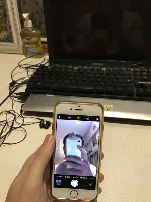Iphone 7 продається