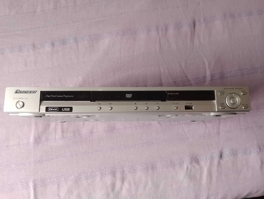 Відеоплеєр Pioneer DV-310-S +пульт+комплект кабелів.