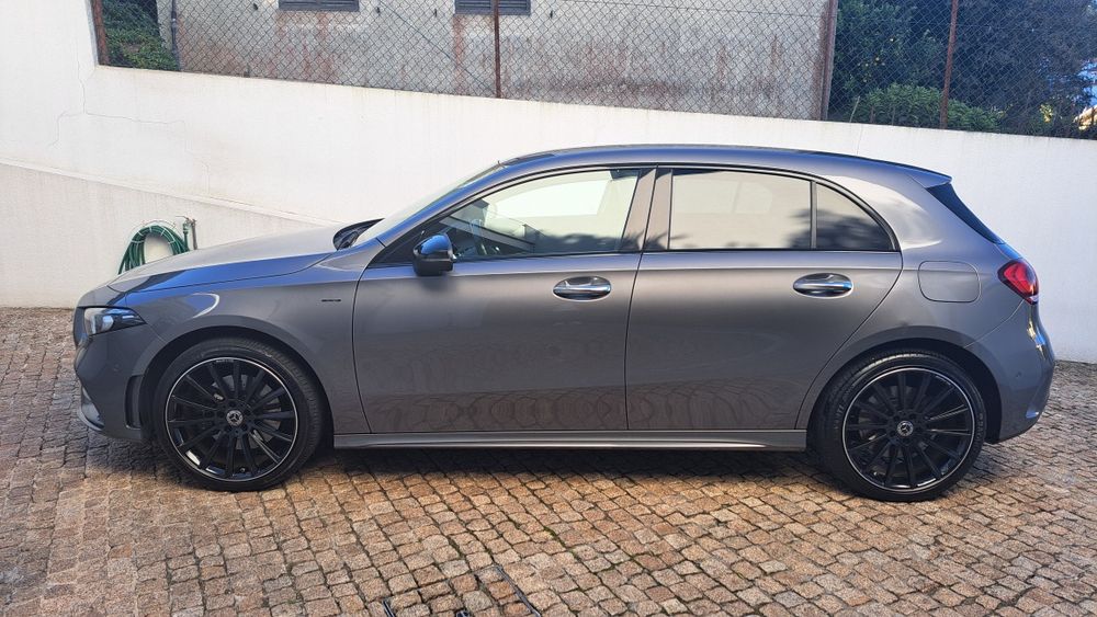 Mercedes-Benz A250e AMG Line  Black Edition (Hibrido Plug-in)