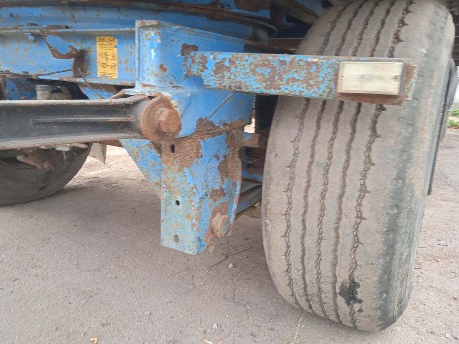 Продам причіп Schmitz 18