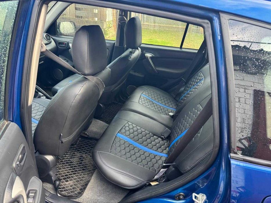 Продам Toyota RAV4
