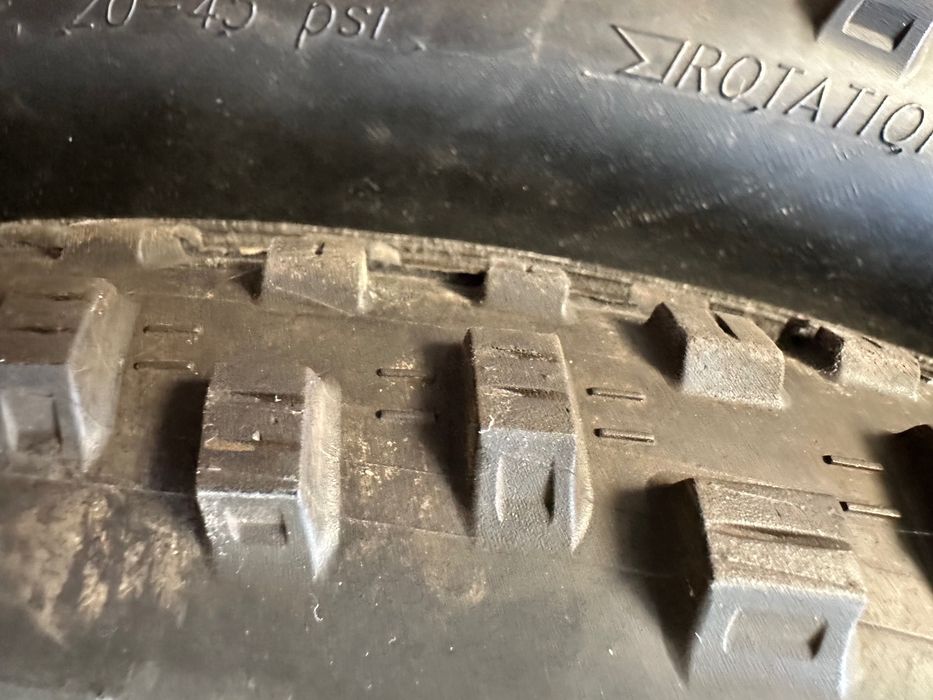 2x Schwalbe Nobby Nic 27,5x2.60 Addix Performance prawie nowe