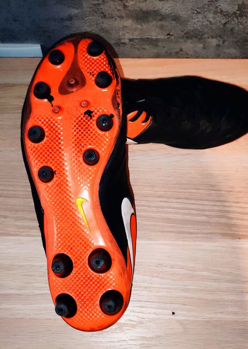 Nike, Buty piłkarskie, Tiempo Genio II Leather FG 018, roz 41