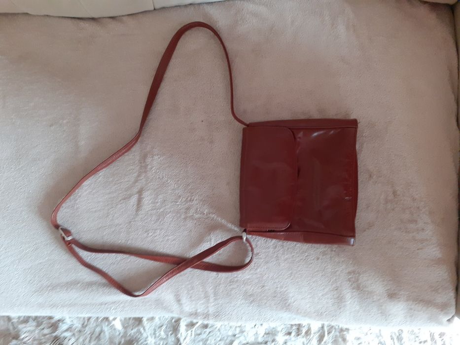 Mała torebka ze skóry naturalnej