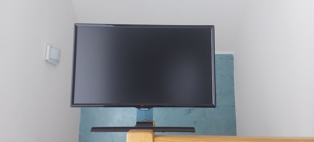 Samsung T24E390EW Monitor+TV czarny