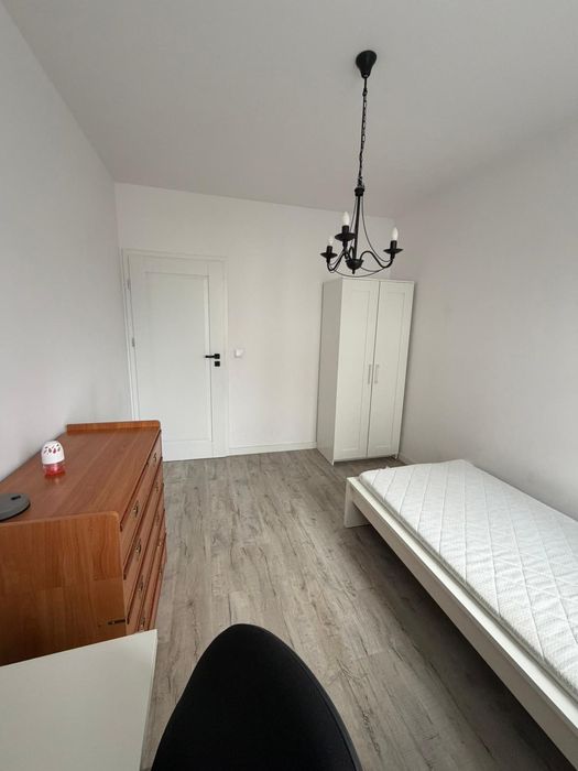 Duży pokój w mieszkaniu 63m2 NOWY BLOK